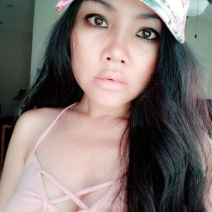 Meet your Posher, Tassinan